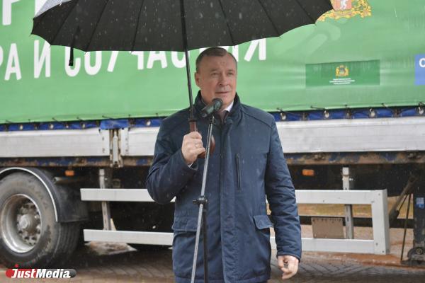 Алексей Орлов отправил в зону СВО из Екатеринбурга десятую партию гуманитарной помощи - Фото 2